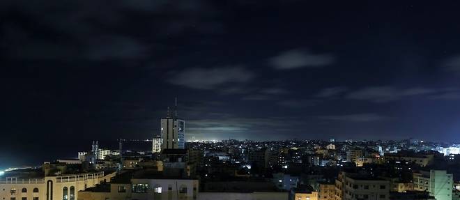 Frappes aeriennes a Gaza, apres des ballons incendiaires vers Israel