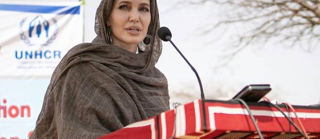 L'actrice americaine Angelina Jolie soutient des refugies maliens au Burkina
