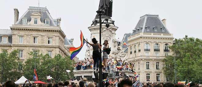 Une "marche des fiertes" au depart de la banlieue parisienne, tout un "symbole"