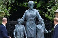 Statue de Diana&nbsp;: William et Harry rendent hommage &agrave; leur d&eacute;funte m&egrave;re