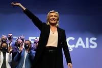 Marine Le Pen exhorte ses militants &agrave; aller &quot;chercher la victoire&quot; en 2022