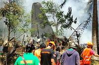 Philippines: 45 tu&eacute;s dans l'accident d'un avion militaire