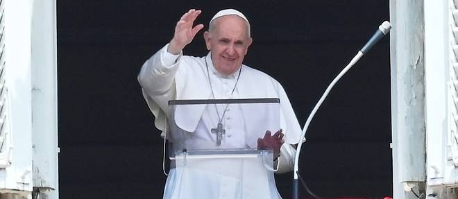 Le pape Francois, 84 ans, va bien apres son operation du colon