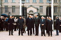 Helmut Schmidt, Gerald Ford, Valery Giscard d'Estaing et Henry Kissinger lors du sommet de Rambouillet en novembre 1975.
