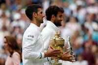Wimbledon&nbsp;: sacr&eacute;, Djokovic rejoint Federer et Nadal dans la l&eacute;gende