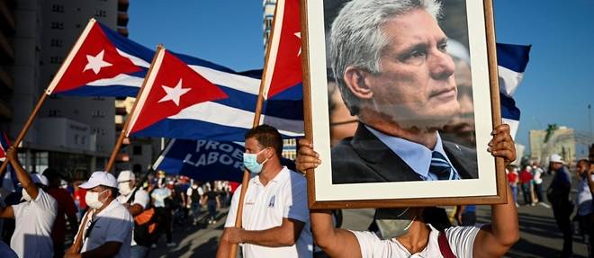 Cuba: six jours apres les manifestations, le regime mobilise ses partisans
