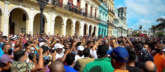 Manifestation de Cubains contre le gouvernement le 11 juillet a La Havane.
