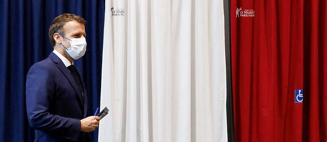 Emmanuel Macron au Touquet lors du second tour des elections regionales, le 27 juin 2021.
