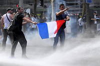 Des milliers d&rsquo;opposants au pass sanitaire d&eacute;filent en France &laquo;&nbsp;pour la libert&eacute;&nbsp;&raquo;