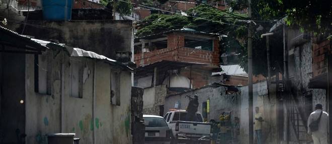 48 heures sous les balles dans les "barrios" du Venezuela