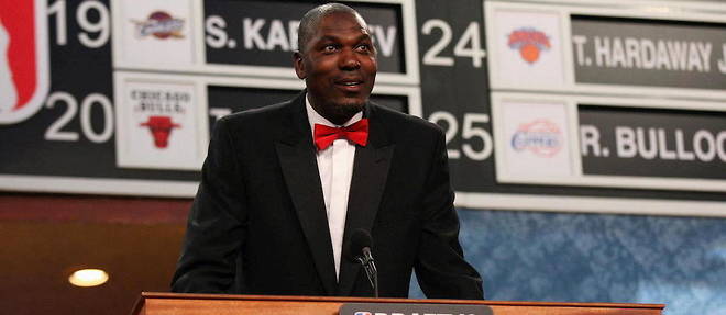 Hakeem Olajuwon a ouvert la voie de la NBA a de nombreux joueurs de basket nigerians et africains. 
