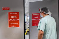Après une légère baisse jeudi, le nombre de malades du Covid-19 en réanimation est reparti à la hausse vendredi, dépassant 5 750 patients.
