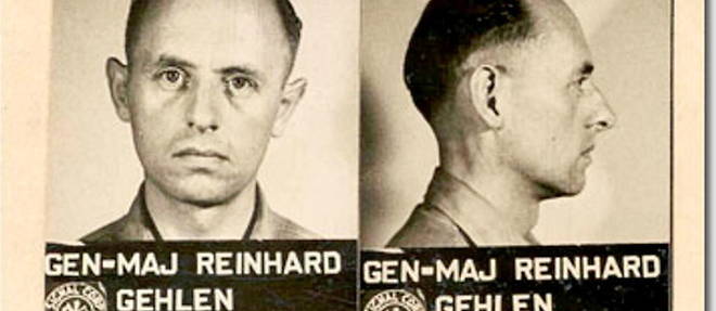 Photographie du major-general Reinhard Gehlen lors de sa reddition en 1945.