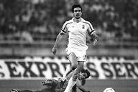 Éric Cantona le 24 mai 1988,  lors de la finale du Championnat d'Europe espoirs contre la Grèce.
