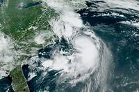 L'ouragan Henri fonce vers le Nord-Est des Etats-Unis