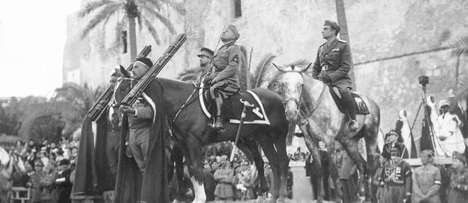 Mussolini a Tripoli (Libye), en 1937.
