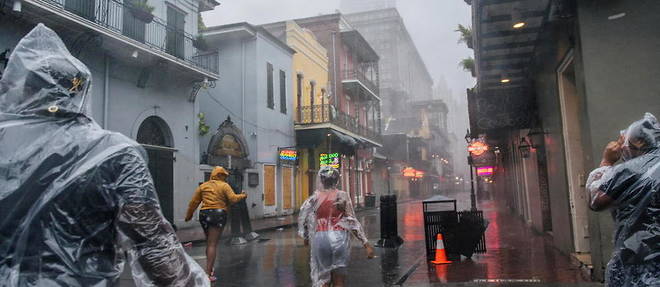 L'ouragan Ida, en Louisiane, est l'un des plus violents depuis les annees 1850.
