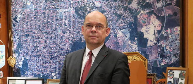 Xavier Lemoine, maire de Montfermeil.
