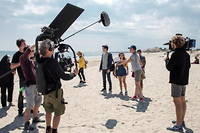 Si la série « Un si grand soleil » est filmée, en grande partie dans les studios de France Télévisions à Venguardes, de nombreuses scènes sont tournées en extérieur.
