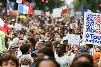 Nouvelle mobilisation, en baisse, contre le pass sanitaire en France
