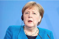 Merkel appelle à dialoguer avec les talibans afin de poursuivre les évacuations qui se sont achevées à l'aéroport de Kaboul le 30 août dernier. 
