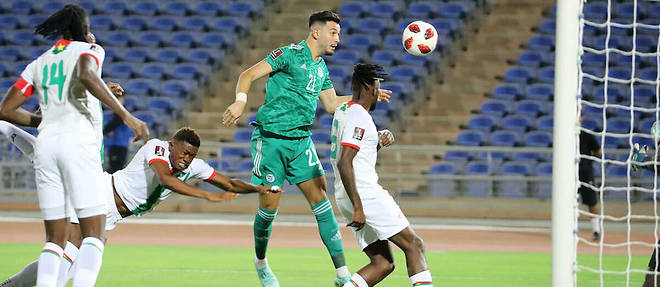 Les champions d'Afrique algeriens ont ete tenus en echec par le Burkina Faso (1-1) mardi 7 septembre, lors de la deuxieme journee des eliminatoires du Mondial 2022.
