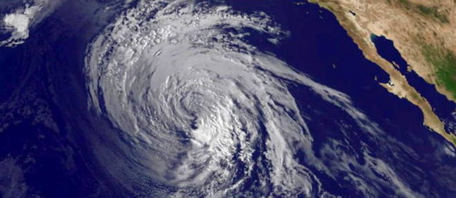 La multiplication des ouragans tropicaux, un des signes du rechauffement climatique ?
