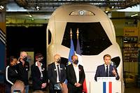 Aux 40 ans du TGV, Macron c&eacute;l&egrave;bre le retour des grand projets ferroviaires