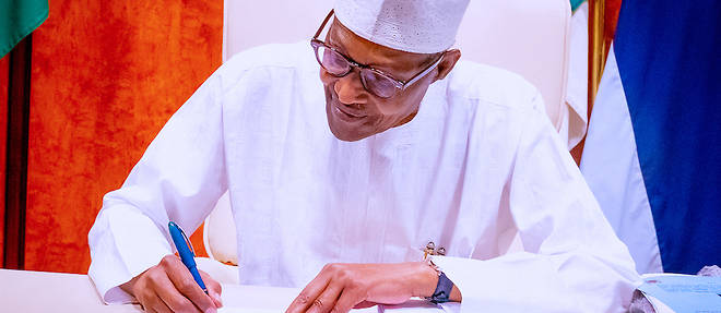 Le president nigerian Muhammadu Buhari a annonce dimanche avoir nomme un conseil d'administration pour la societe petroliere d'Etat NNPC et ordonne qu'elle soit constituee dans les six mois.
