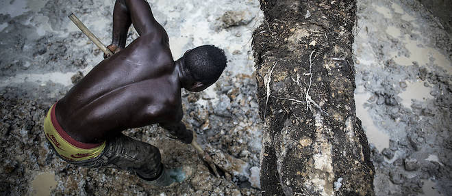 Selon les premiers elements du rapport de l'ITIE, alors que la RDC apporte l'essentiel des actifs de la Sicomines sous forme de gisements miniers, elle n'a que 32 % des parts sociales.
