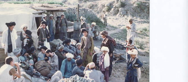 les Veterans du Panjshir Depard d'une caravane au poste frontiere de  Mimran juillet 1981 au centre Laurent Marechaux CREDIT Coll. Particuliere SOURCE GUBERT Romain