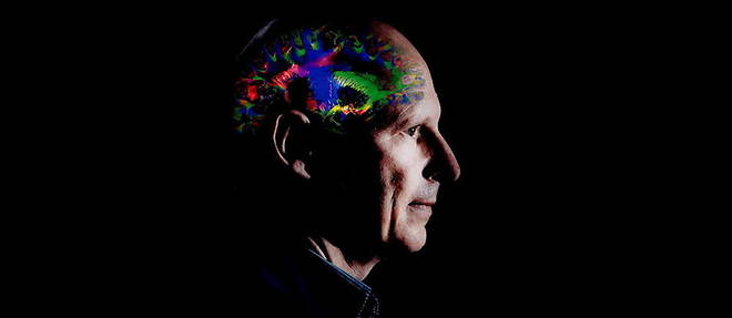  Le Pr Stanislas Dehaene occupe la chaire de psychologie cognitive experimentale au College de France. Dans son livre, il raconte en images notre cerveau grace a l'IRM, qui, en cartographiant nos regions cerebrales, devoile ainsi ses secrets.