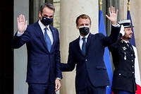 Emmanuel Macron annonce la vente de trois fr&eacute;gates &agrave; la Gr&egrave;ce