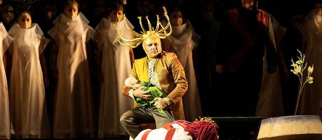 Wajdi Mouawad met en scene a l'opera Bastille << Oedipe >>, de Georges Enesco. 
