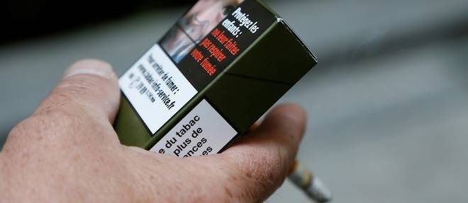 Le marche parallele du tabac fait perdre 2,5 a 3 milliards d'euros au fisc, selon un rapport
