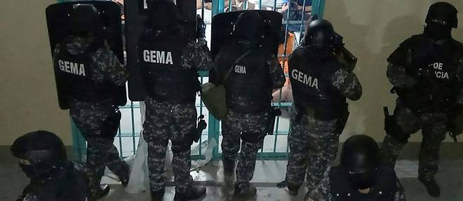 Equateur: la police reprend le controle de la prison de Guayaquil