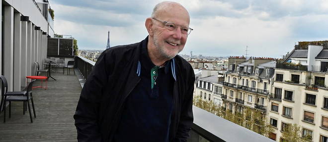 Jean-Francois Kahn, sur la terrasse des Editions de l'observatoire
