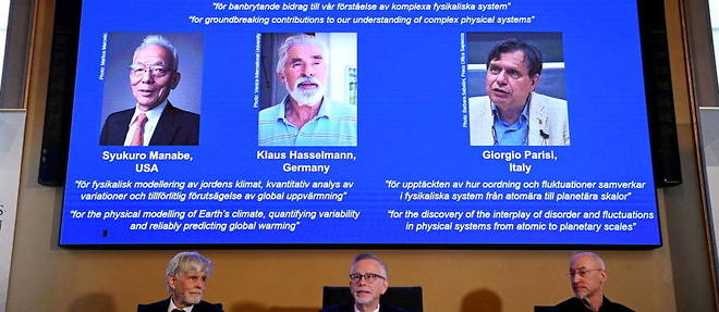 Trois physiciens se partagent le prix Nobel cette annee. 
