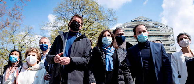 Le rassemblement du 17 avril a Paris, avec Yannick Jadot et Anne Hidalgo (et, a droite, Benoit Hamon et Sandrine Rousseau). La photo de famille semble loin.
