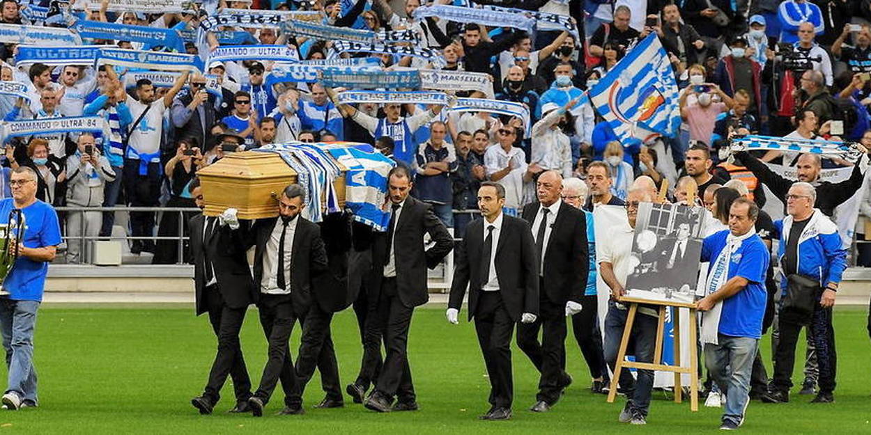 Sacre de l'OM en Ligue des Champions il y a 30 ans : Bernard Tapie aura sa  statue devant le stade Vélodrome - France Bleu