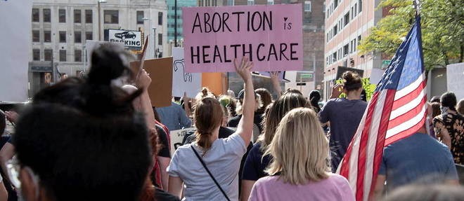 Manifestation pro-avortement a Detroit (Michigan) le 2 octobre 2021, apres le vote de la loi restreignant le recours a l'IVG au Texas en septembre. 
