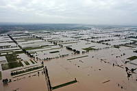 Dans la province du Shanxi, plus de 120 000 personnes ont été temporairement évacuées à cause d'inondations, le 10 octobre.
