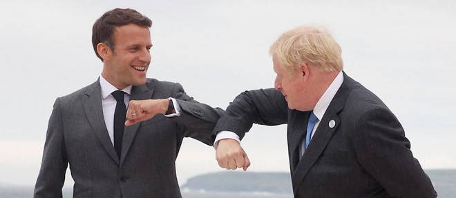 Emmanuel Macron et Boris Johnson au G7 le 11 juin 2021.
