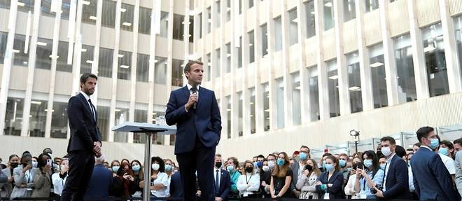 A moins de trois ans des JO de Paris, Macron veut "mettre le sport au coeur de la nation"