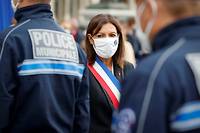 Anne Hidalgo a pr&eacute;sent&eacute; la premi&egrave;re promotion de la police municipale de Paris