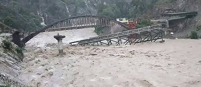 Inde: au moins 41 morts dans des inondations et glissements de terrain