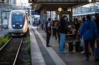 L'appel à la grève commun de la CGT-Cheminots, de SUD-Rail et de la CFDT-Cheminots va toucher la circulation des TGV Inoui et Ouigo de l'axe TGV Atlantique, a précisé la SNCF.

