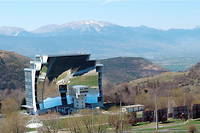 Le four solaire d’Odeillo, à Font-Romeu (Pyrénées-Orientales), accueille un laboratoire du CNRS. 
