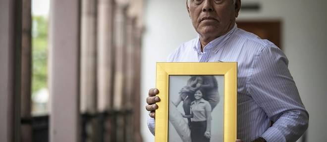"J'espere qu'il est parmi nous" : le Mexique cherche ses bebes disparus pendant la "guerre sale"