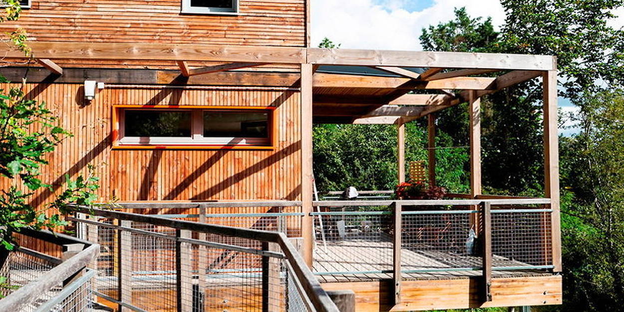 Un hangar agricole construit entièrement en bois 